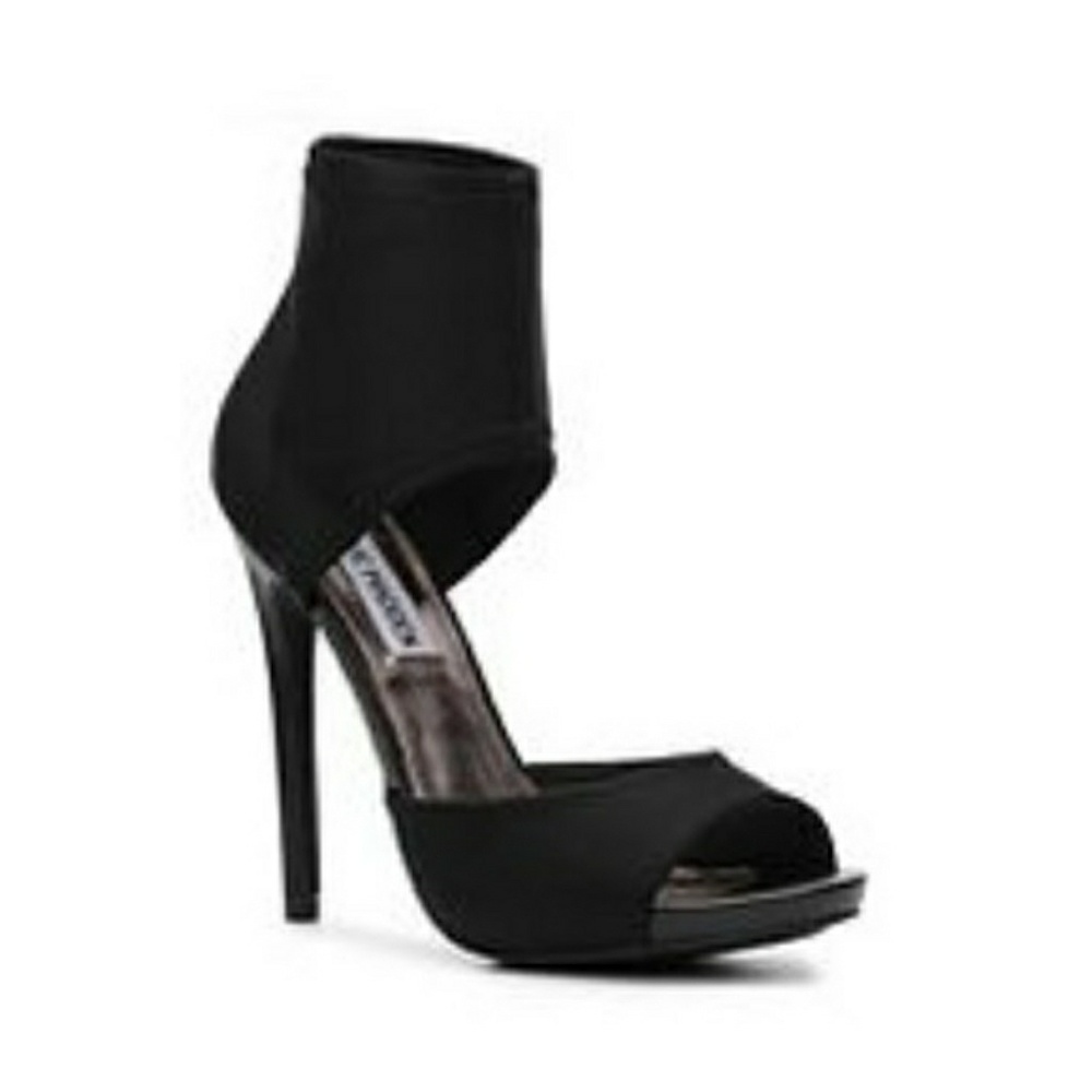 Steve Madden Black Mistiqq Heels Sz 8